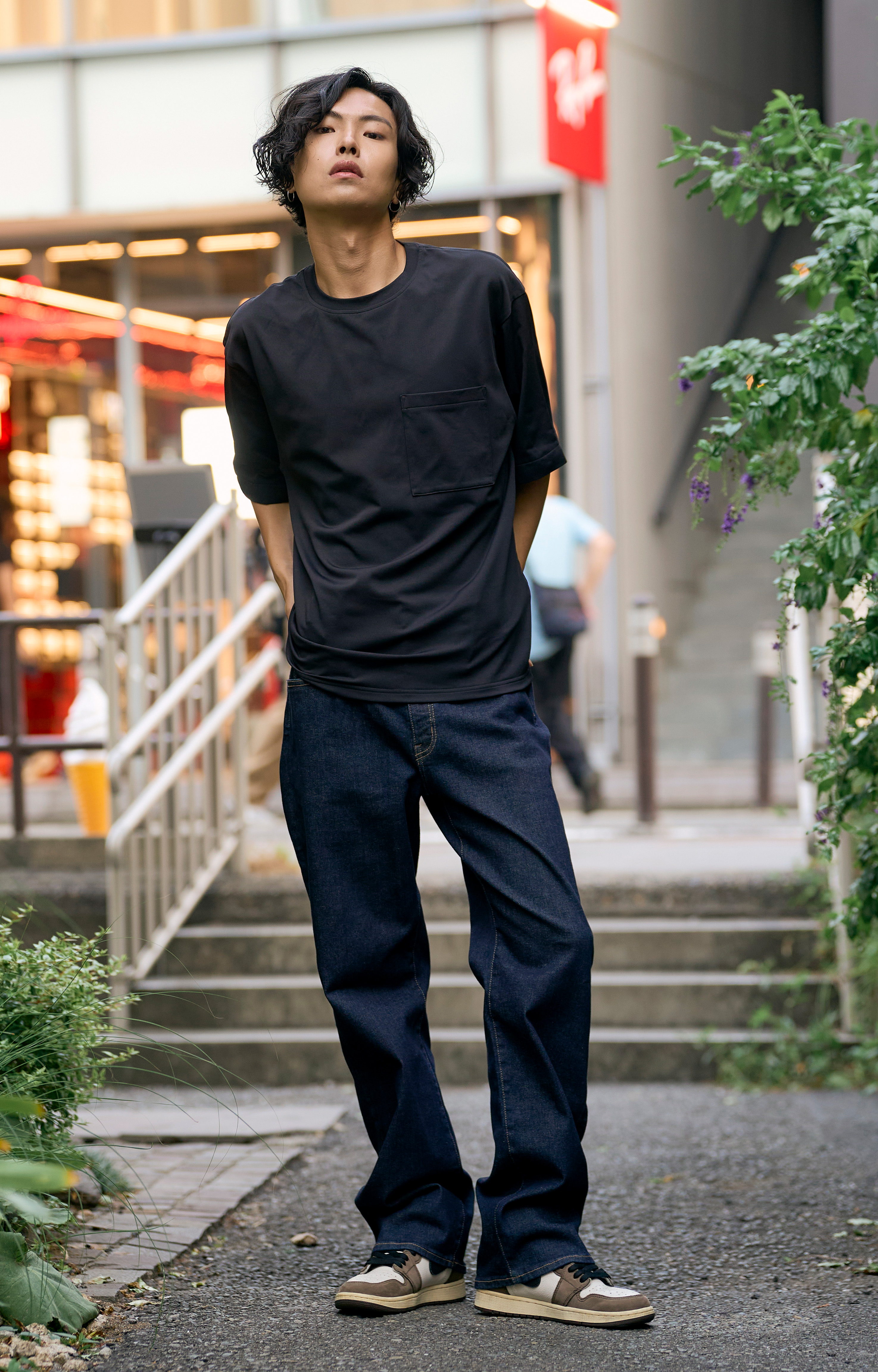 RE:LORE™ 4WAY ALL-WEATHER TECH SHIRT 着用イメージ