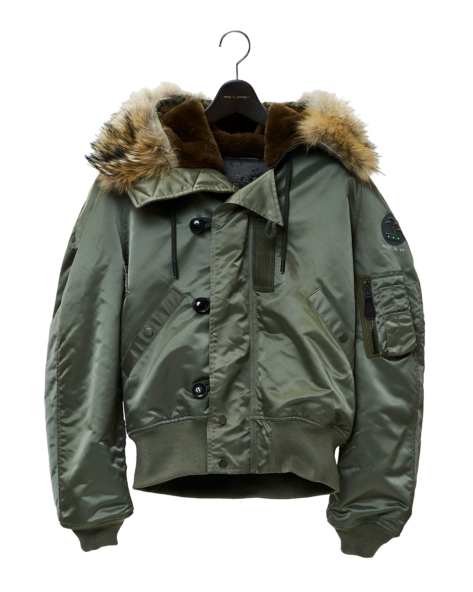 カーキのREAL FUR EDITION着用イメージ
